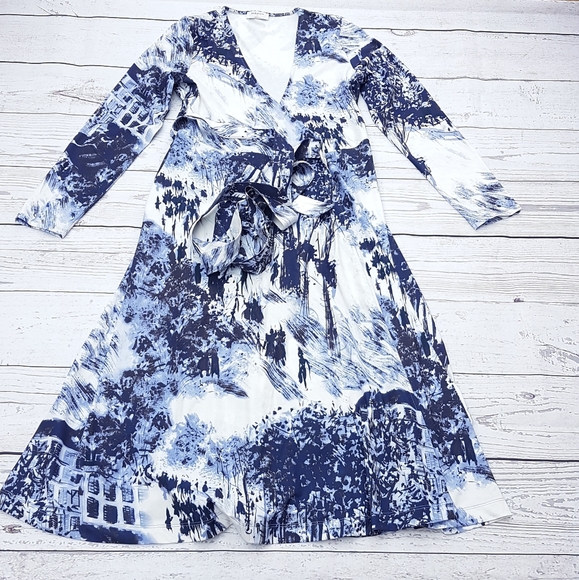 Babaton Dresses & Skirts - Babaton Tyler Wrap Dress in Size Large